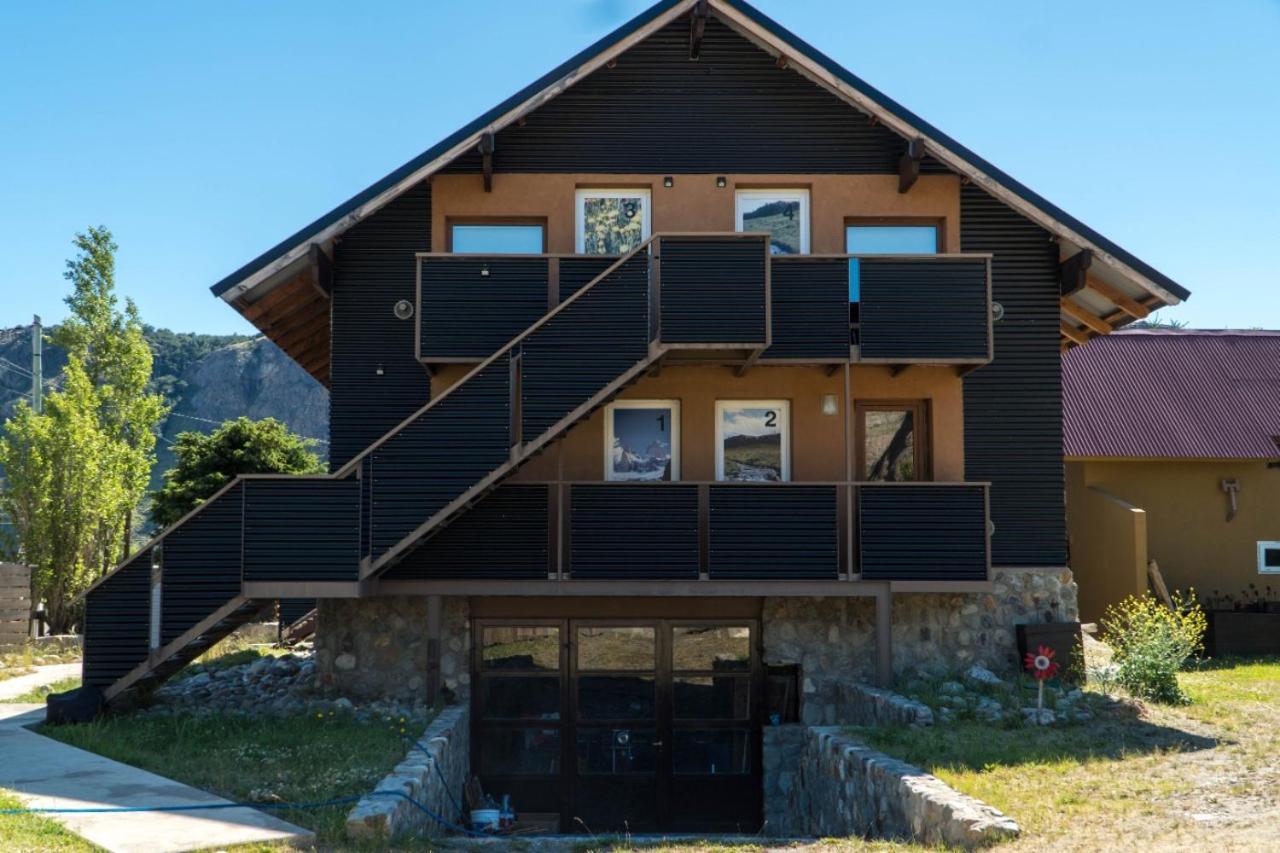 Campo Base Aparts El Chalten Exterior photo